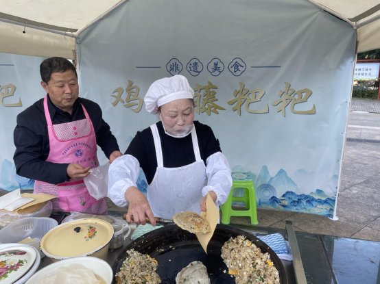 2025貴州紅山水越野挑戰(zhàn)賽（興仁站） 農(nóng)特展銷，讓“長壽之鄉(xiāng)”的美味隨選手回家